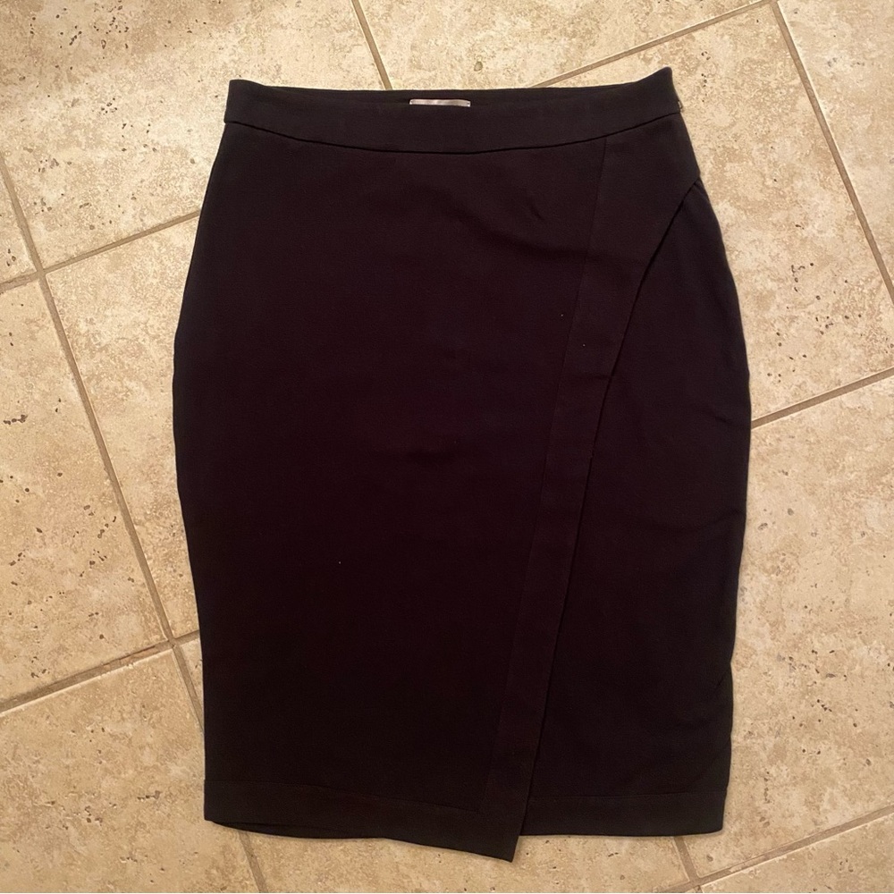 DE Collection Women’s Black Skirt Size Medium NWT